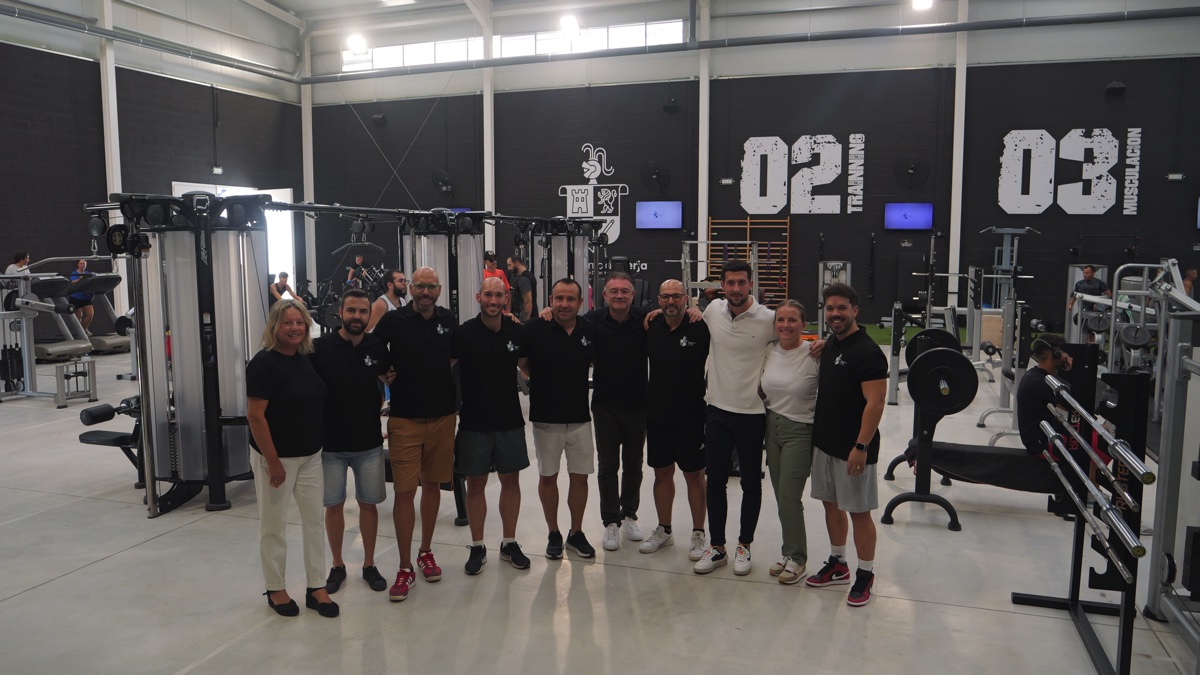 Berja inaugura el nuevo gimnasio del Pabellón de Deportes